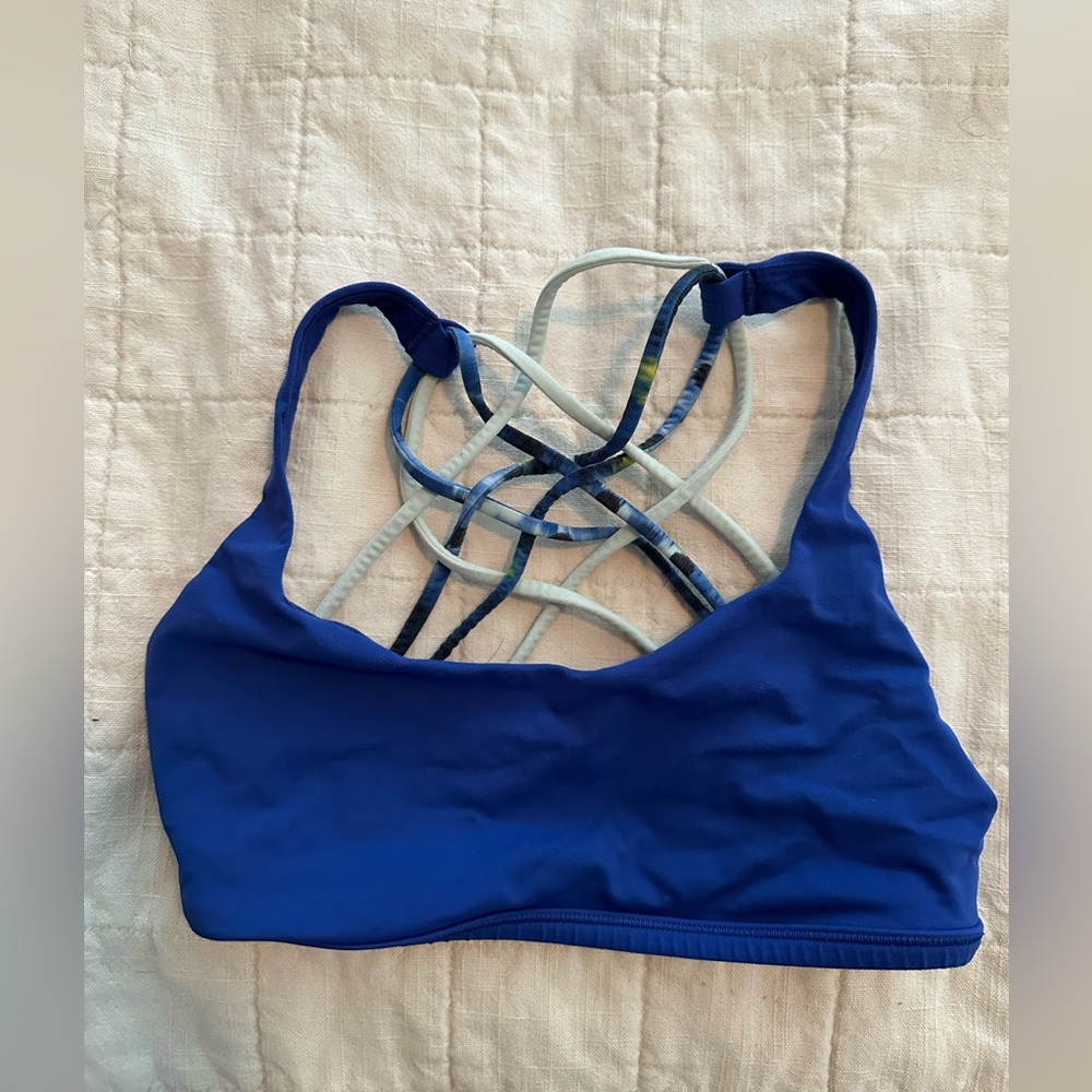 Lululemon Free to Be Bra